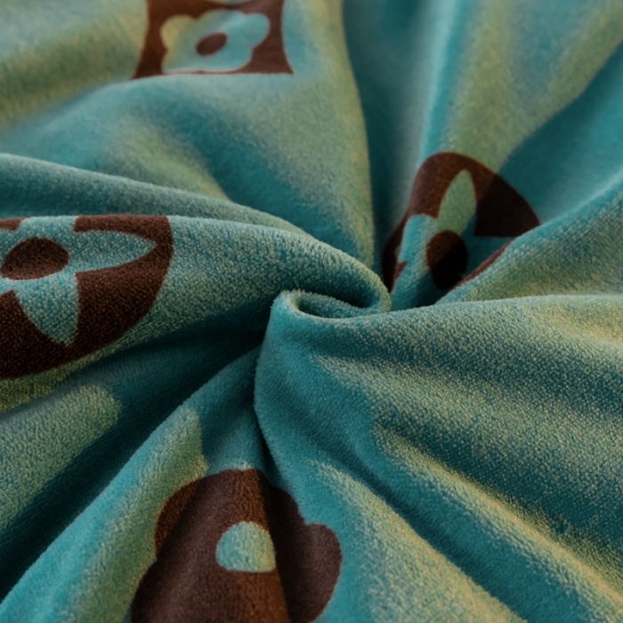 91家纺网 家纺一手货源 找家纺 上尚居 2022新款加厚保暖牛奶绒四件套 时尚经典绿