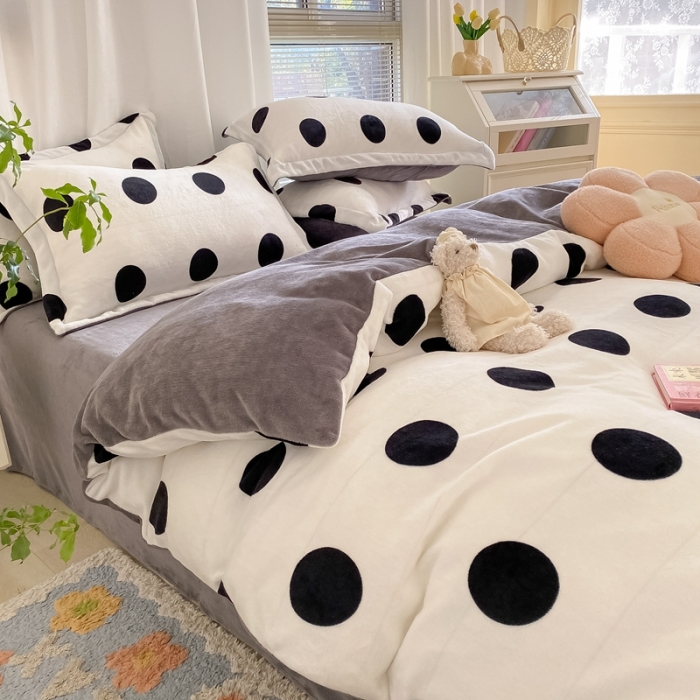 91家纺网 家纺一手货源 找家纺 上尚居 2022新款加厚保暖牛奶绒四件套 甜蜜波点