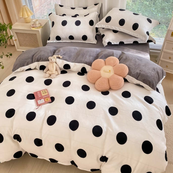 91家纺网 家纺一手货源 找家纺 上尚居 2022新款加厚保暖牛奶绒四件套 甜蜜波点