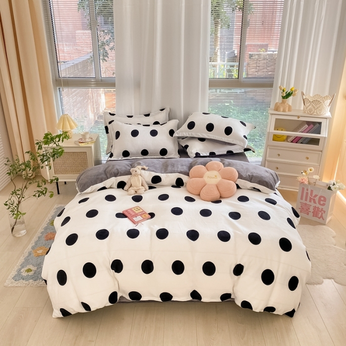 91家纺网 家纺一手货源 找家纺 上尚居 2022新款加厚保暖牛奶绒四件套 甜蜜波点