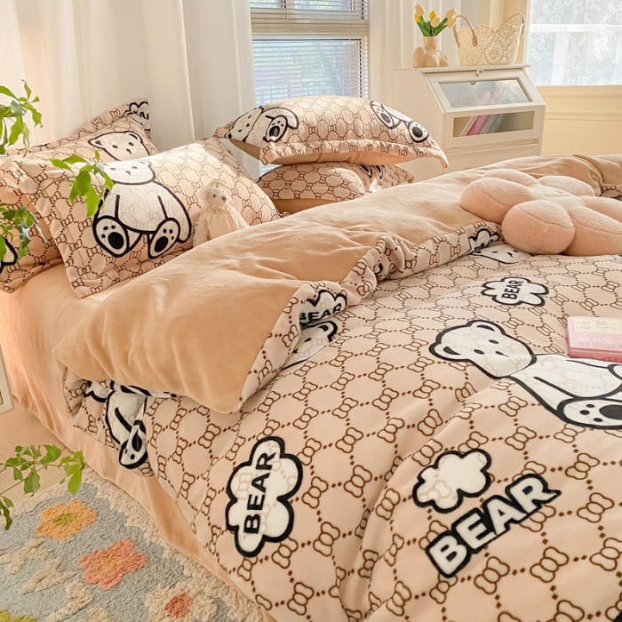 91家纺网 家纺一手货源 找家纺 上尚居 2022新款加厚保暖牛奶绒四件套 熊熊乐园咖