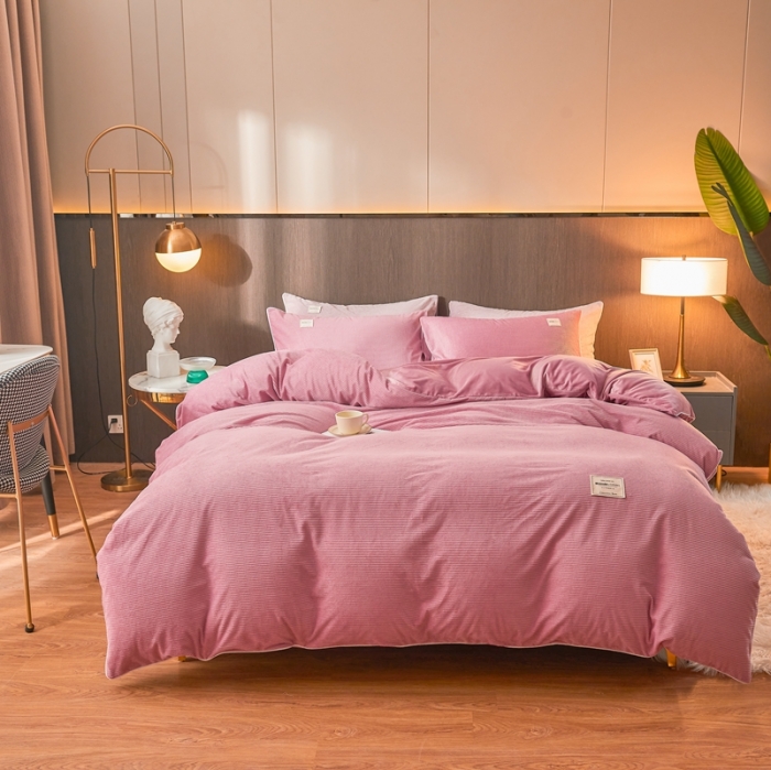 91家纺网 家纺一手货源 找家纺 秀色婴儿绒四件套冬季牛奶绒加绒双面绒被套丝诺四件套轻奢系豆沙