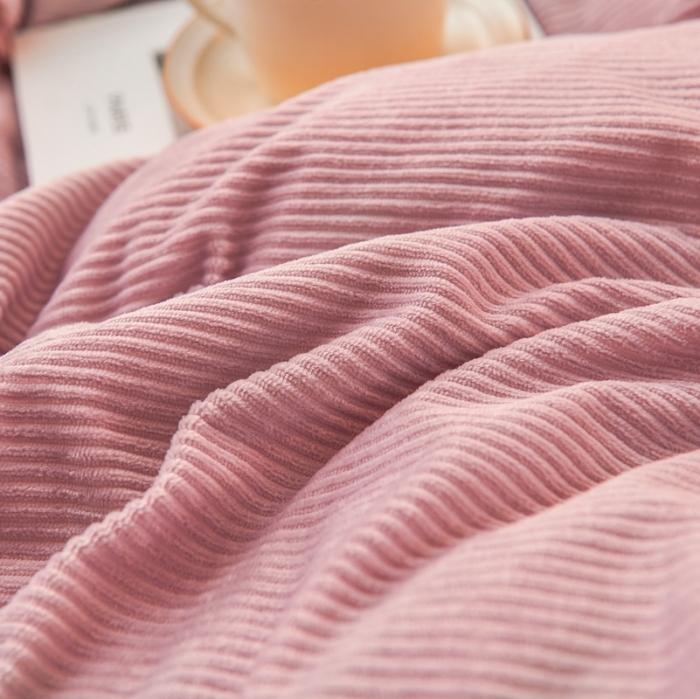 91家纺网 家纺一手货源 找家纺 秀色婴儿绒四件套冬季牛奶绒加绒双面绒被套丝诺轻奢藕粉色金属灰