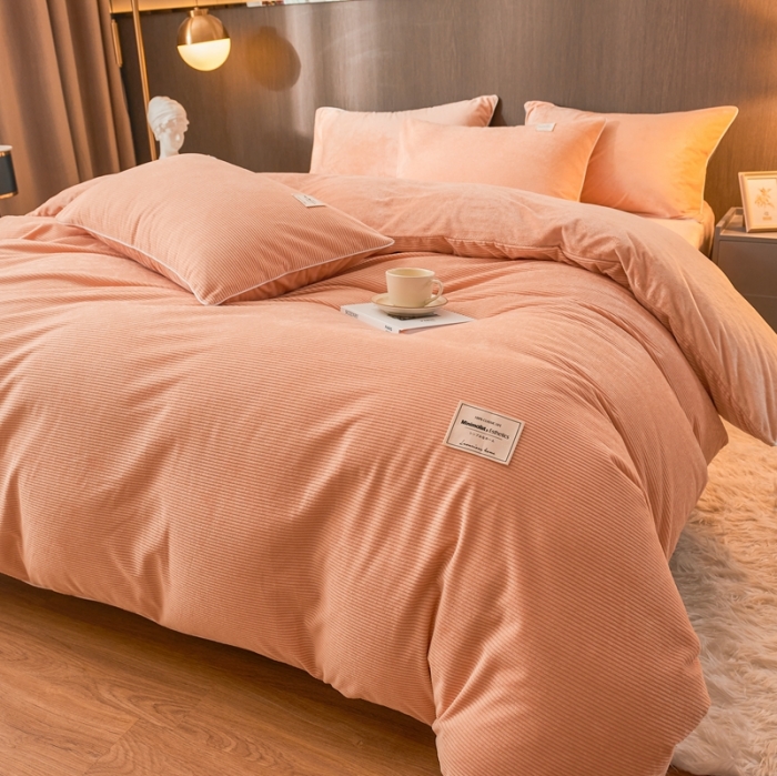 91家纺网 家纺一手货源 找家纺 秀色婴儿绒四件套冬季牛奶绒加绒双面绒被套丝诺四件套轻奢浅驼色