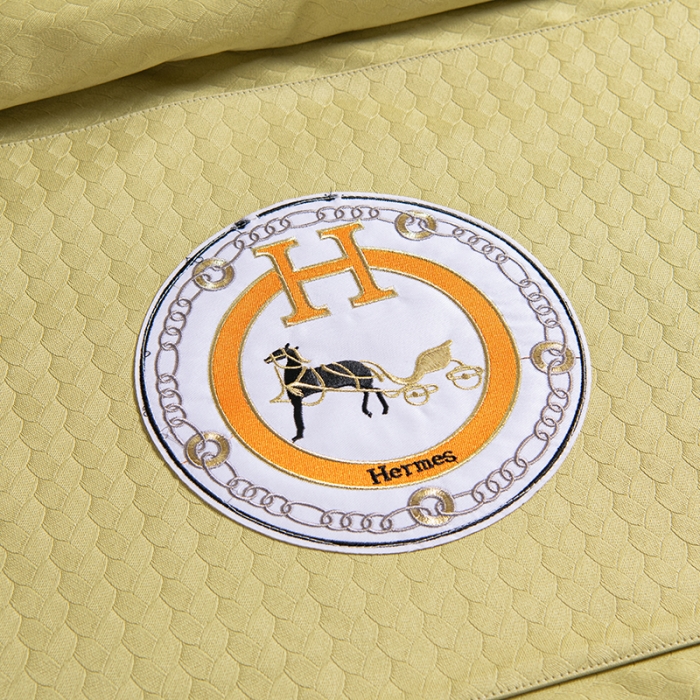 91家纺网 家纺一手货源 找家纺 不打烊家纺 2021新款焕彩尼美容床罩-银杏花开床单款 果绿