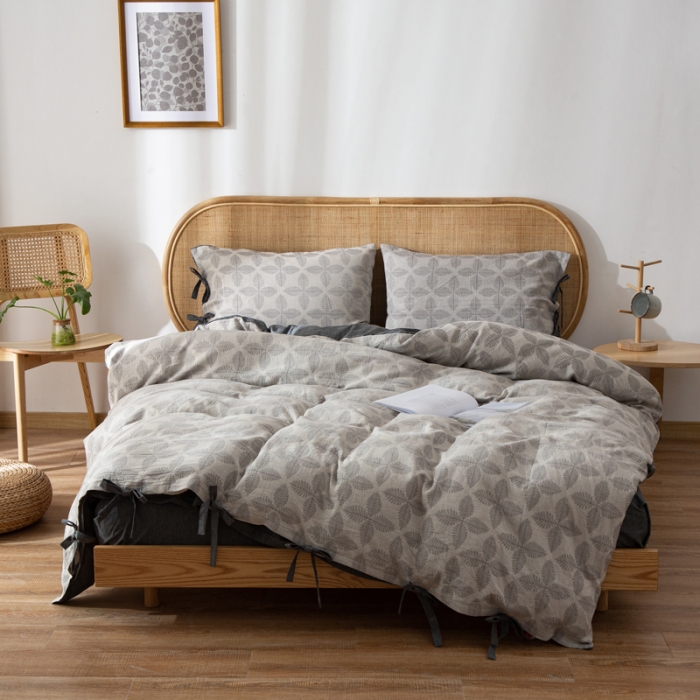 91家纺网 家纺一手货源 找家纺 安莱生活双层纱四叶草色织大提花蝴蝶结工艺款四件套 黑灰幸运草