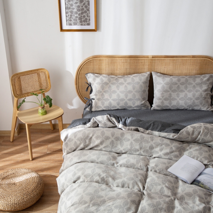 91家纺网 家纺一手货源 找家纺 安莱生活双层纱四叶草色织大提花蝴蝶结工艺款四件套 黑灰幸运草