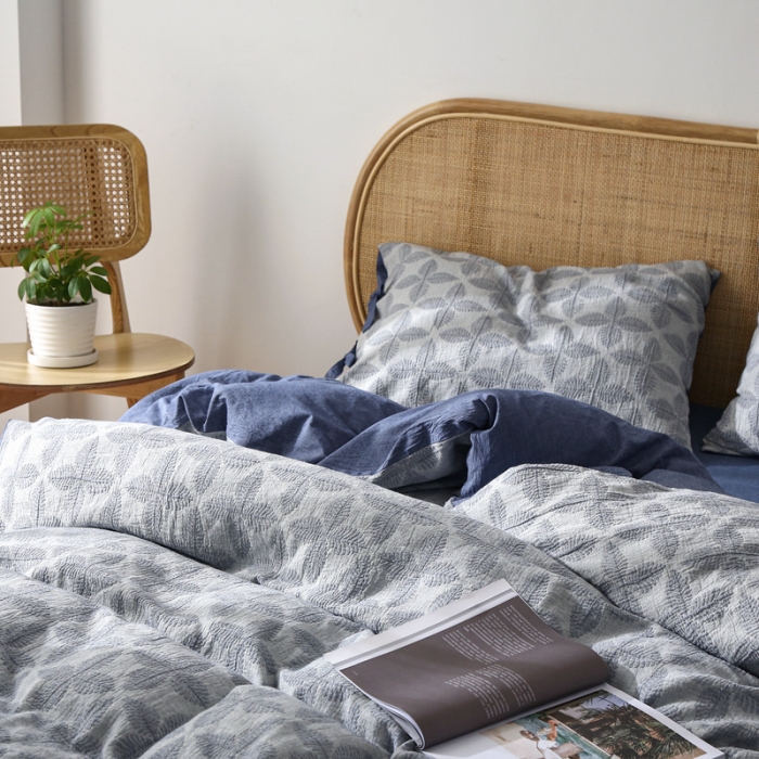 91家纺网 家纺一手货源 找家纺 安莱生活双层纱四叶草色织大提花蝴蝶结工艺款四件套 深蓝幸运草