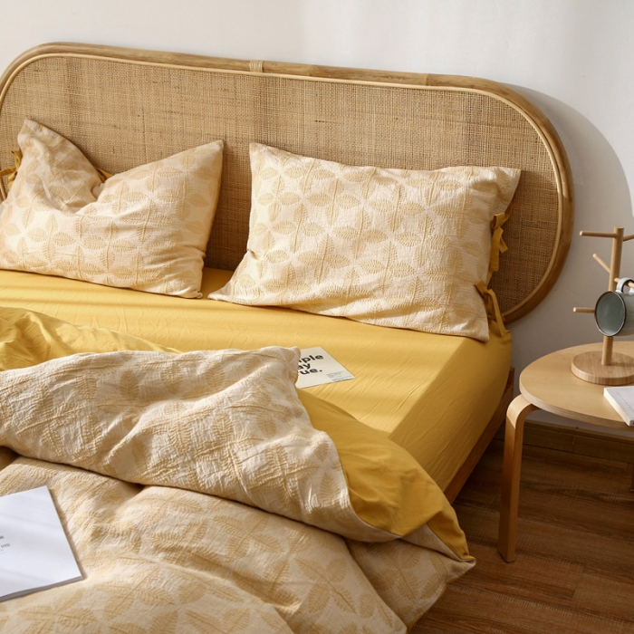 91家纺网 家纺一手货源 找家纺 总安莱生活  新款双层纱四叶草色织大提花蝴蝶结工艺款四件套