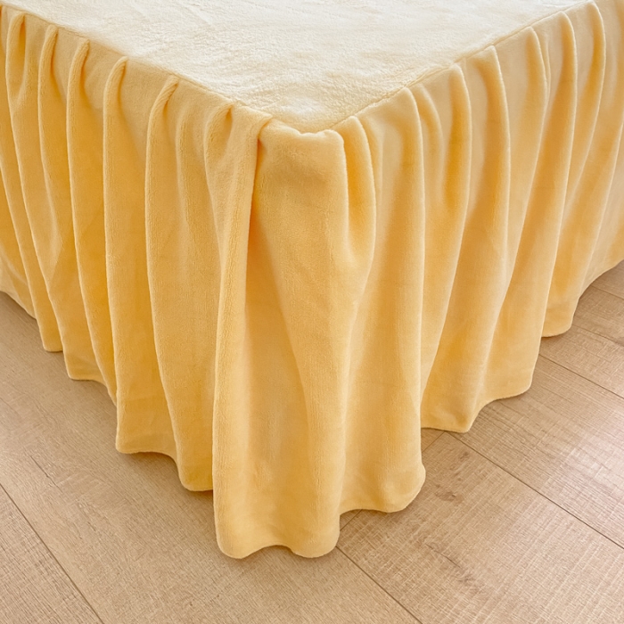 91家纺网 家纺一手货源 找家纺 金爱家2021新款230克毛巾绣牛奶绒花边四件套 萌萌兔-亮黄