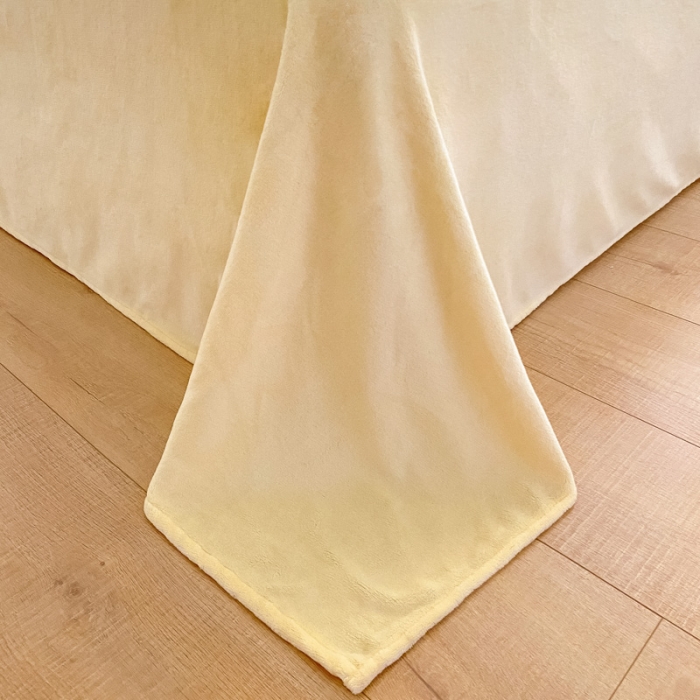 91家纺网 家纺一手货源 找家纺 金爱家2021新款230克毛巾绣牛奶绒花边四件套 萌萌兔-奶油黄