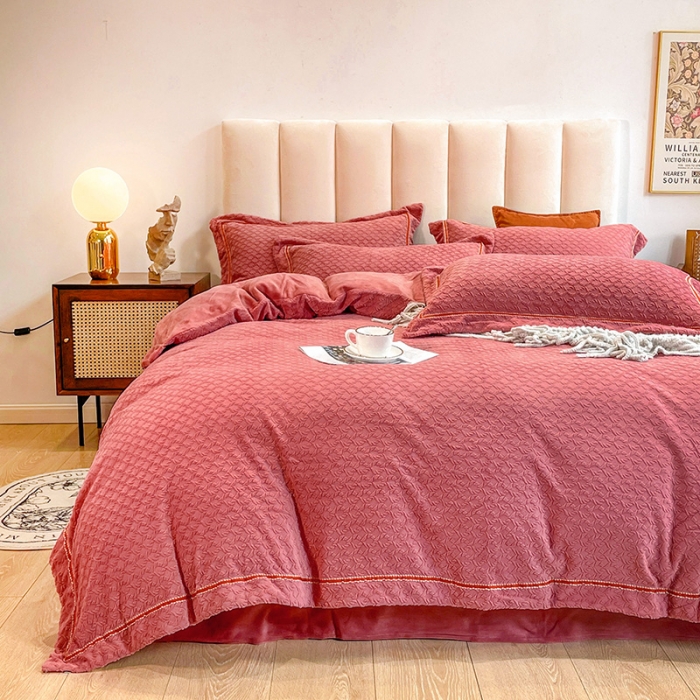 91家纺网 家纺一手货源 找家纺 金爱家2021新款荷叶边立体雕花绒暖绒四件套 豆沙