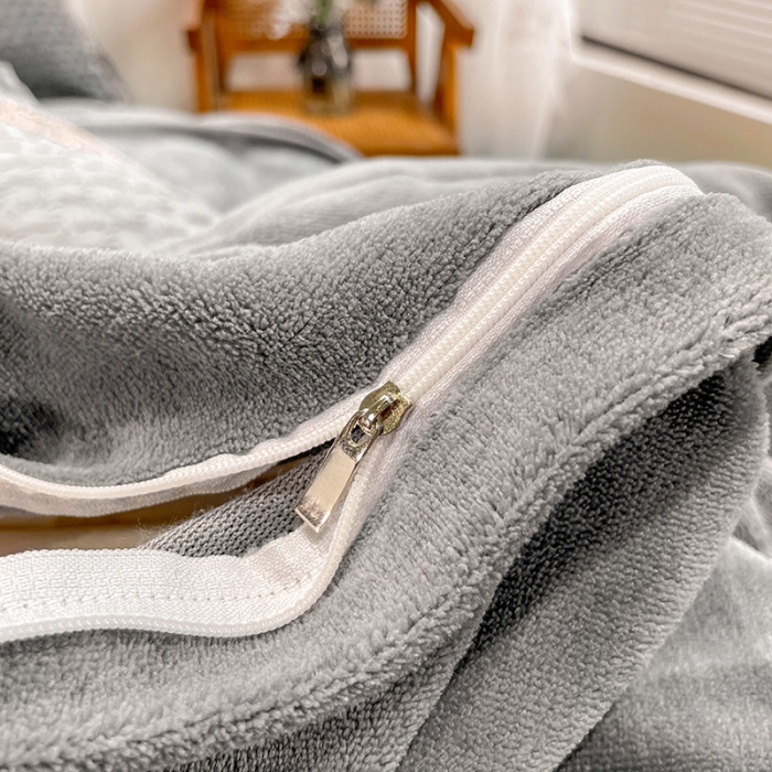 91家纺网 家纺一手货源 找家纺 金爱家2021新款荷叶边立体雕花绒暖绒四件套 灰