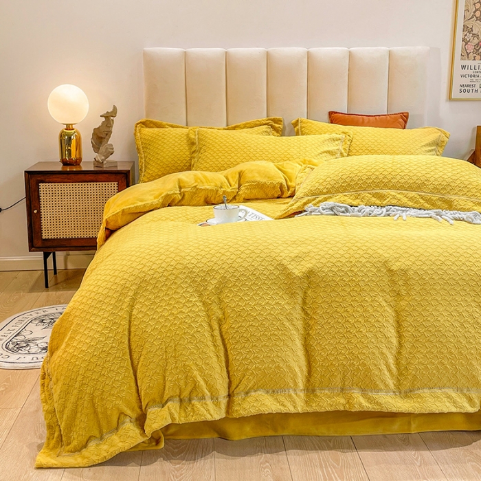 91家纺网 家纺一手货源 找家纺 金爱家2021新款荷叶边立体雕花绒暖绒四件套 金黄