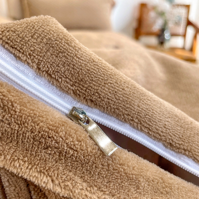 91家纺网 家纺一手货源 找家纺 金爱家2021新款荷叶边立体雕花绒暖绒四件套 咖色