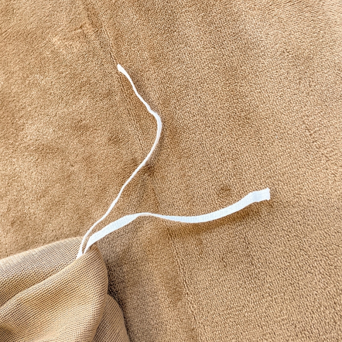 91家纺网 家纺一手货源 找家纺 金爱家2021新款荷叶边立体雕花绒暖绒四件套 咖色