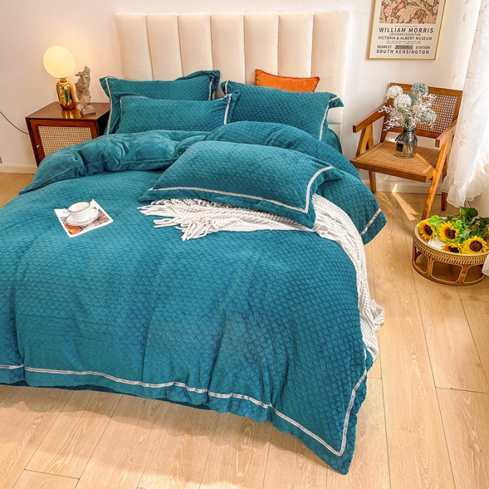 91家纺网 家纺一手货源 找家纺 金爱家2021新款荷叶边立体雕花绒暖绒四件套 蓝色