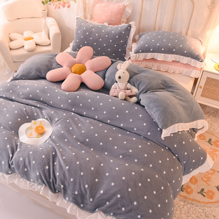 91家纺网 家纺一手货源 找家纺 欧冠家纺 2021新款保暖牛奶绒单被套 灰-波点