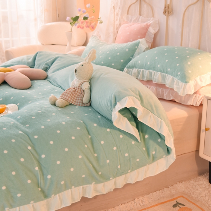 91家纺网 家纺一手货源 找家纺 欧冠家纺 2021新款保暖牛奶绒单被套 绿-波点