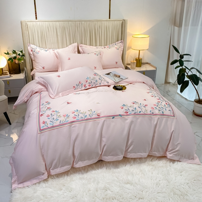 91家纺网 家纺一手货源 找家纺 品家居2021新款贝拉花园180支全棉澳棉刺绣四件套 贝拉花园-粉