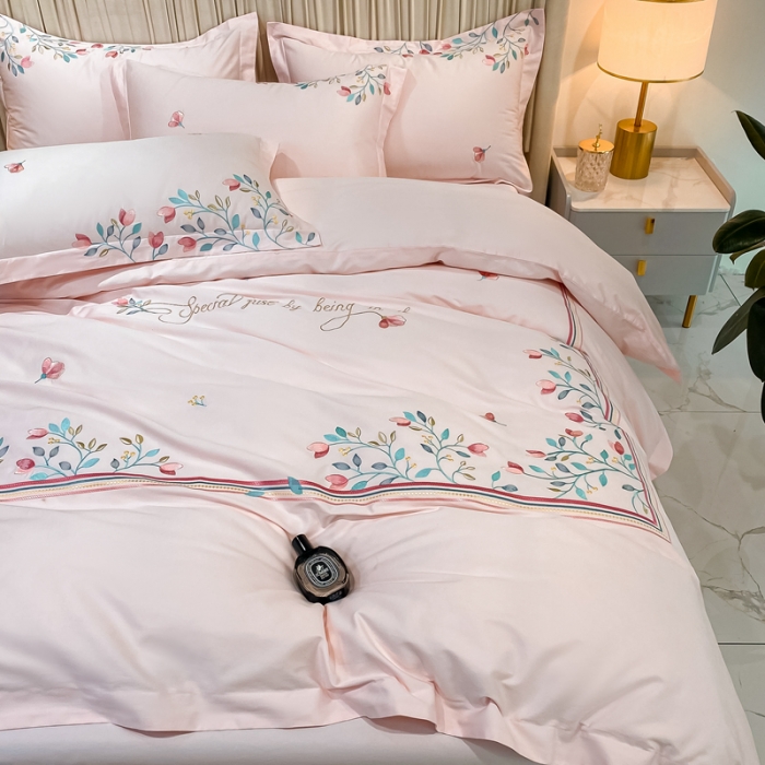 91家纺网 家纺一手货源 找家纺 品家居2021新款贝拉花园180支全棉澳棉刺绣四件套 贝拉花园-粉