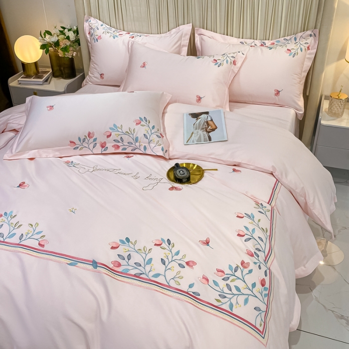 91家纺网 家纺一手货源 找家纺 品家居2021新款贝拉花园180支全棉澳棉刺绣四件套 贝拉花园-粉