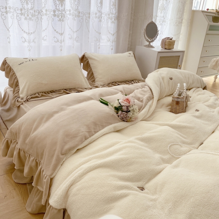 91家纺网 家纺一手货源 找家纺 玛奇朵 2021秋冬新款泰迪绒系列四件套 泰迪-白色