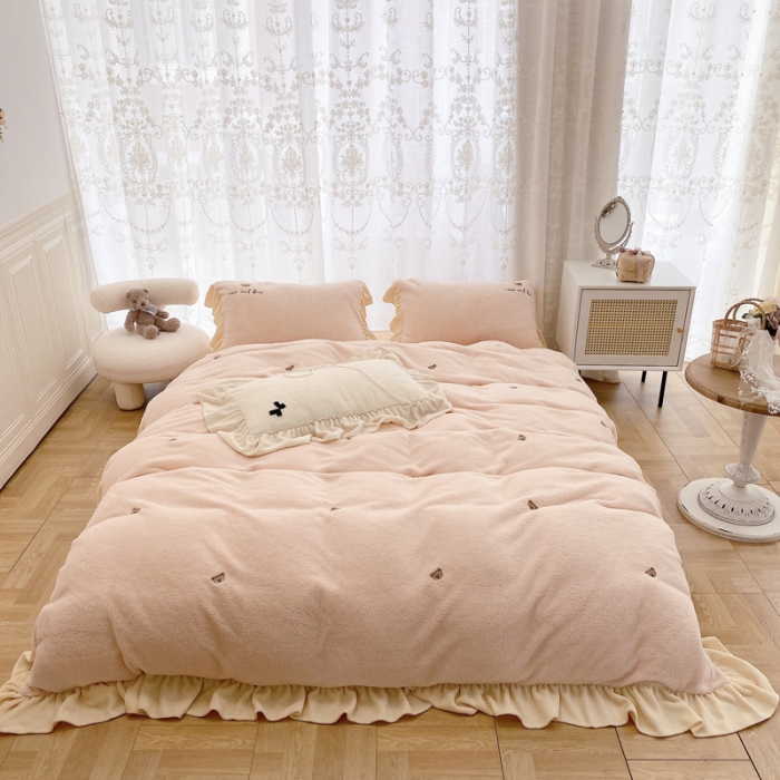 91家纺网 家纺一手货源 找家纺 玛奇朵 2021秋冬新款泰迪绒系列四件套 泰迪-粉色