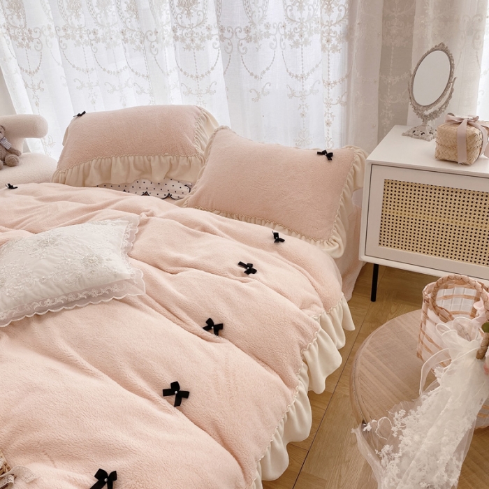 91家纺网 家纺一手货源 找家纺 玛奇朵 2021秋冬新款240克进口泰迪绒四件套-仙朵 粉