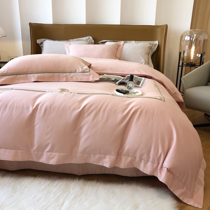 91家纺网 家纺一手货源 找家纺 2021新款进口超柔澳棉磨毛刺绣工艺款四件套恋-暮粉