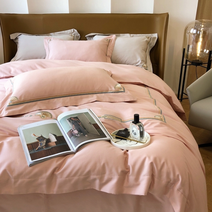 91家纺网 家纺一手货源 找家纺 2021新款进口超柔澳棉磨毛刺绣工艺款四件套恋-暮粉