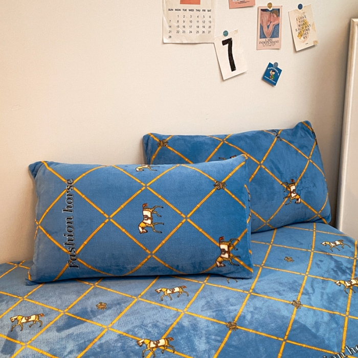 91家纺网 家纺一手货源 找家纺 金爱家 2021新款跑量款牛奶绒四件套 马到成功