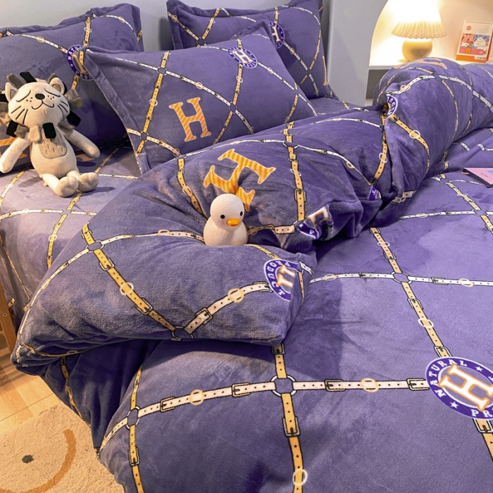 91家纺网 家纺一手货源 找家纺 金爱家 2021新款跑量款牛奶绒四件套 时光隧道