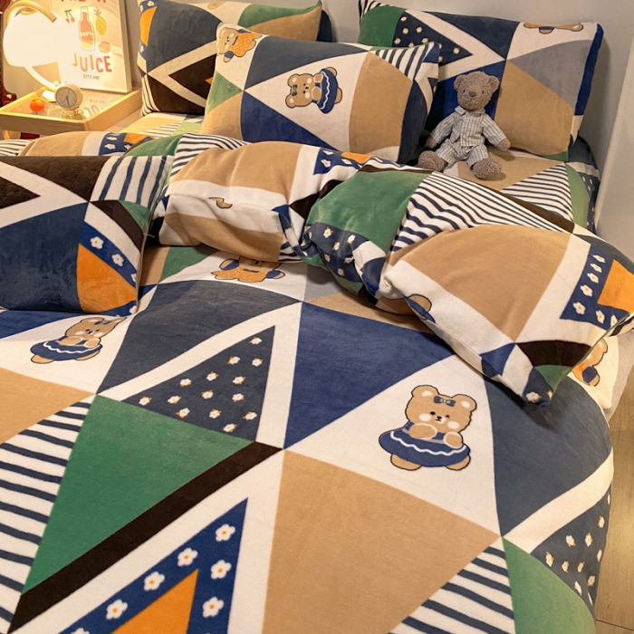 91家纺网 家纺一手货源 找家纺 金爱家 2021新款跑量款牛奶绒四件套 嗨熊