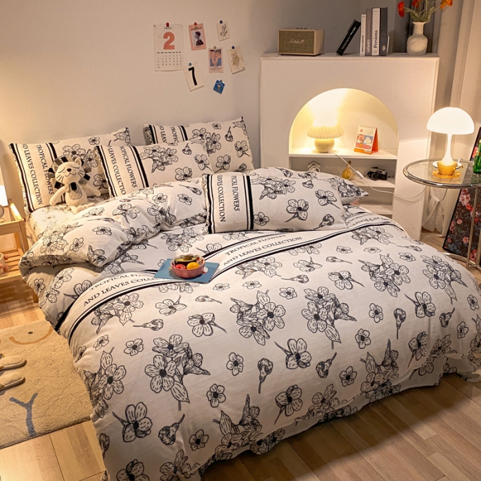 91家纺网 家纺一手货源 找家纺 金爱家 2021新款跑量款牛奶绒四件套 山茶花-黑