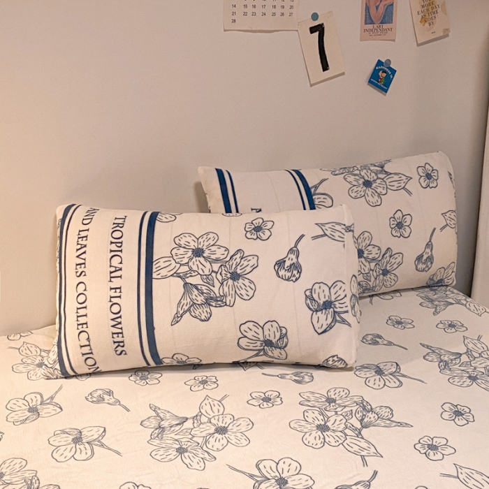 91家纺网 家纺一手货源 找家纺 金爱家 2021新款跑量款牛奶绒四件套 山茶花-蓝