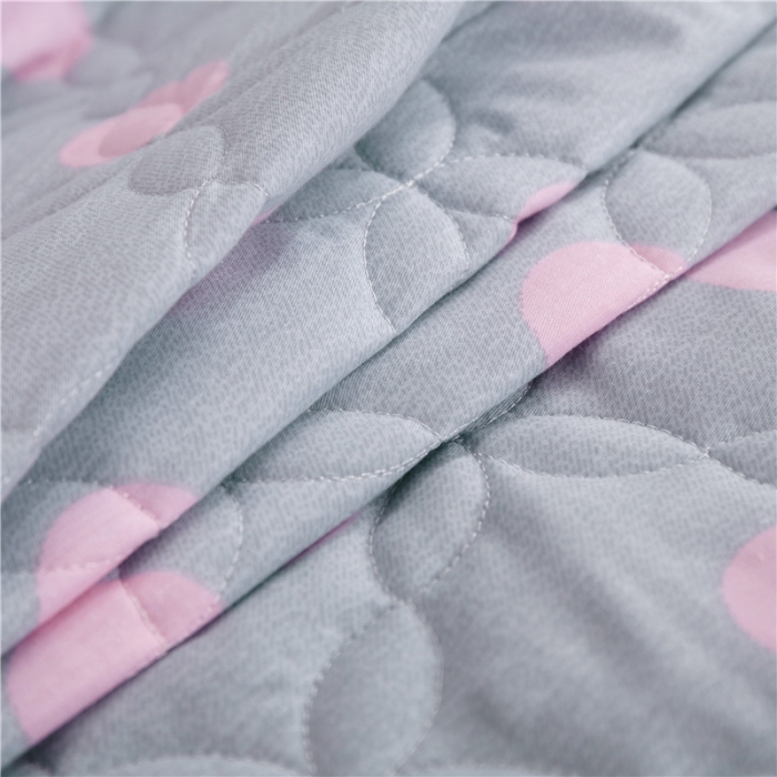 91家纺网 家纺一手货源 找家纺 纽缦 2021新款上下边夹棉四件套 粉波点