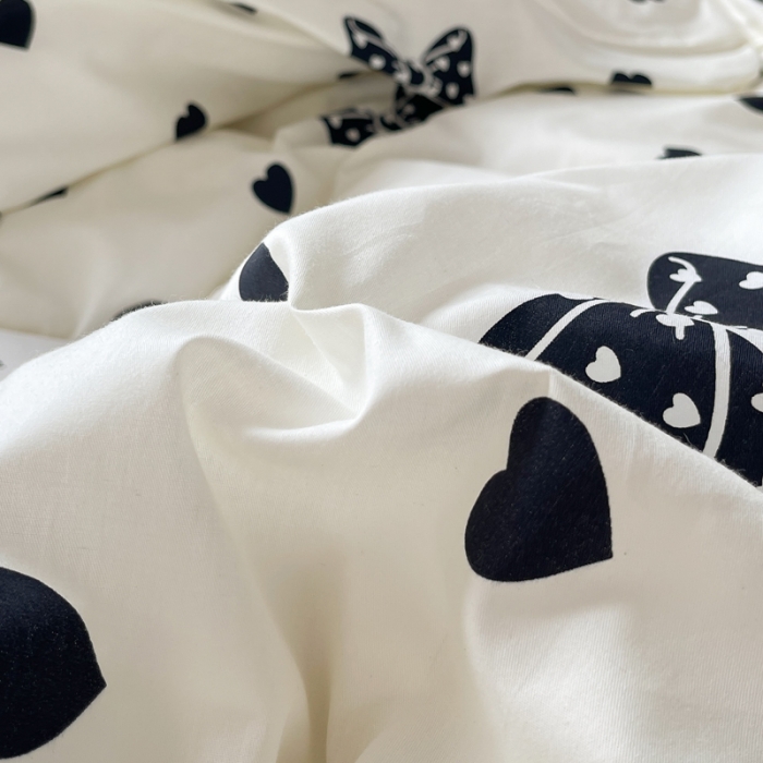 91家纺网 家纺一手货源 找家纺 梦家居2021新款赫本风四件套 赫本蝴蝶结