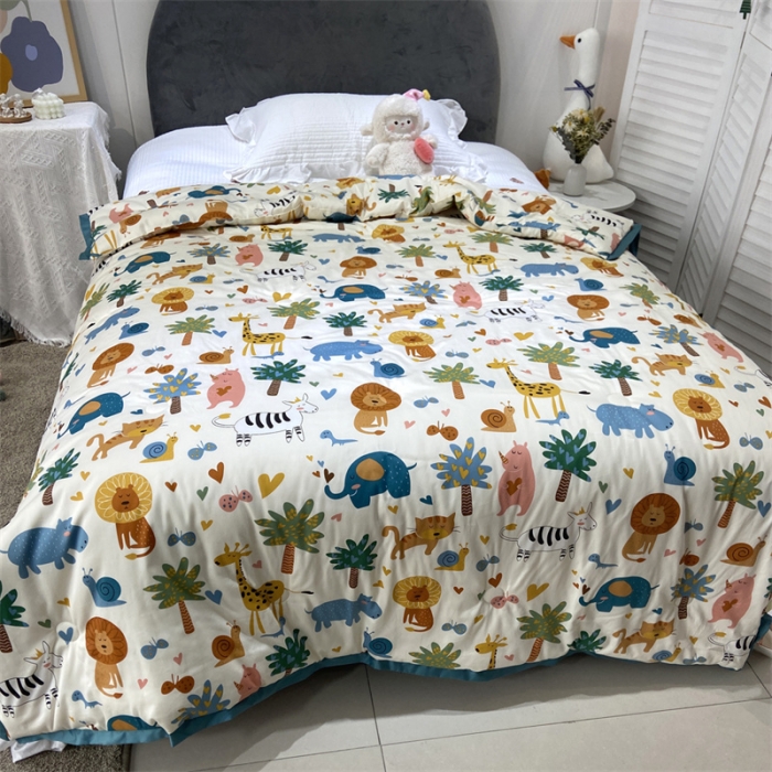 91家纺网 家纺一手货源 找家纺 桂雅居 2021新款秋冬60s长绒棉A+桑蚕丝鲜豆蛋白儿童被 动物乐园