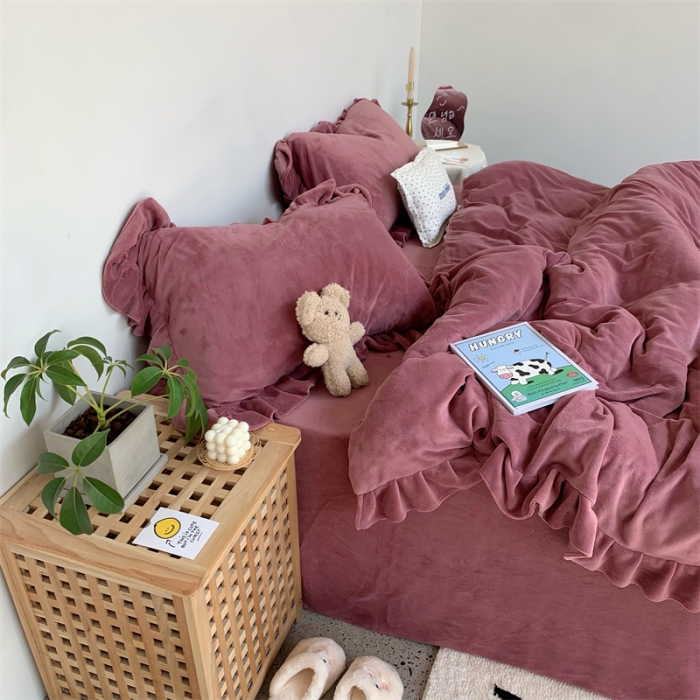 91家纺网 家纺一手货源 找家纺 六巷胡同 2021秋冬新品韩式荷叶边牛奶绒ins纯色四件套 酒红色