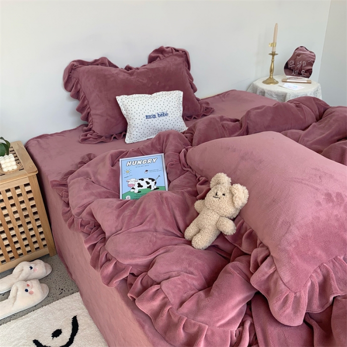 91家纺网 家纺一手货源 找家纺 六巷胡同 2021秋冬新品韩式荷叶边牛奶绒ins纯色四件套 酒红色