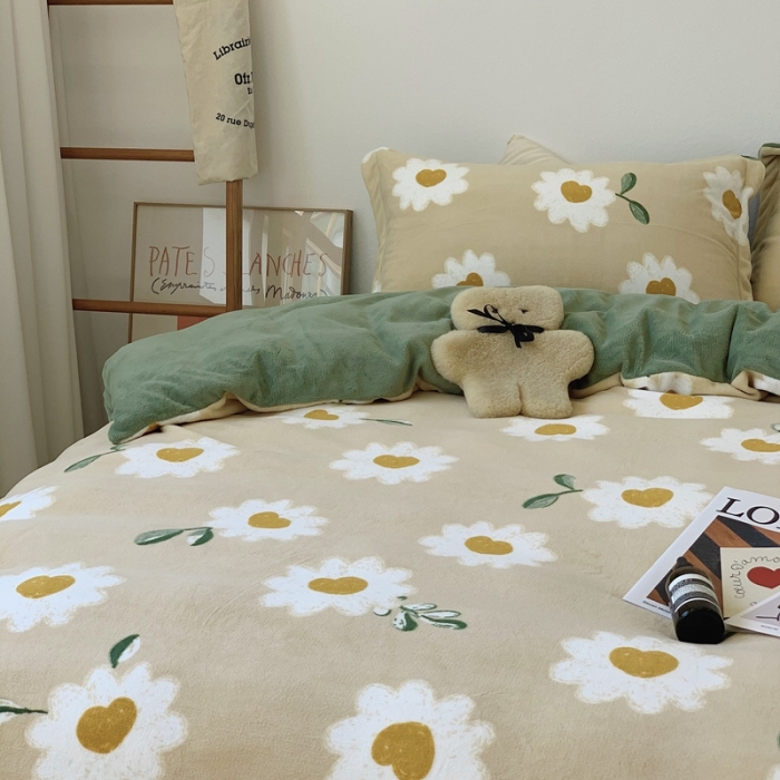 91家纺网 家纺一手货源 找家纺 时年家纺 2021新款牛奶绒印花系列四件套 妮可