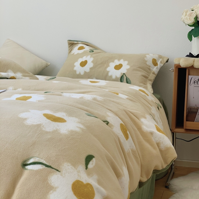 91家纺网 家纺一手货源 找家纺 时年家纺 2021新款牛奶绒印花系列四件套 妮可