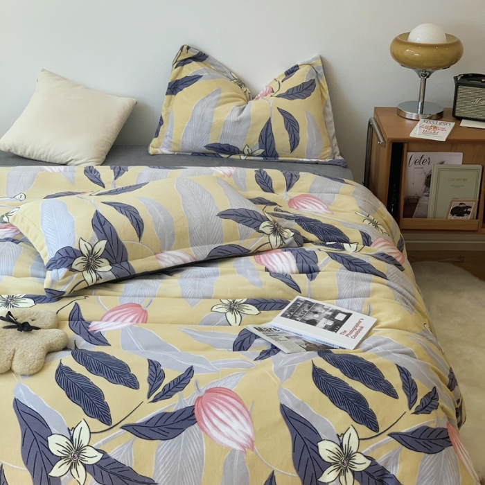 91家纺网 家纺一手货源 找家纺 时年家纺 2021新款牛奶绒印花系列四件套 若颜