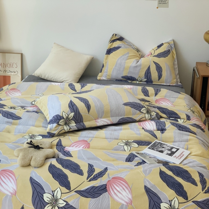 91家纺网 家纺一手货源 找家纺 时年家纺 2021新款牛奶绒印花系列四件套 若颜