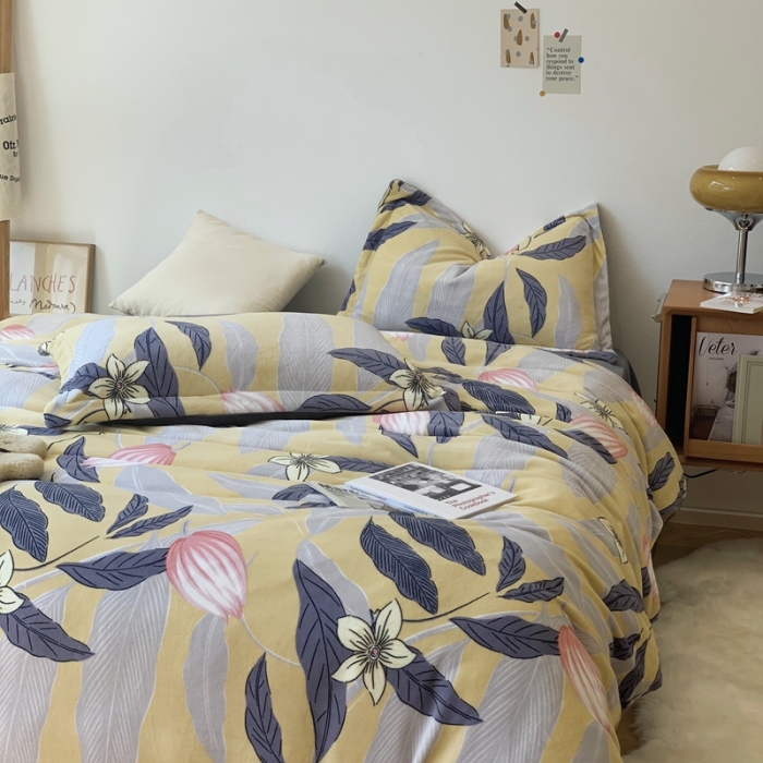 91家纺网 家纺一手货源 找家纺 时年家纺 2021新款牛奶绒印花系列四件套 若颜