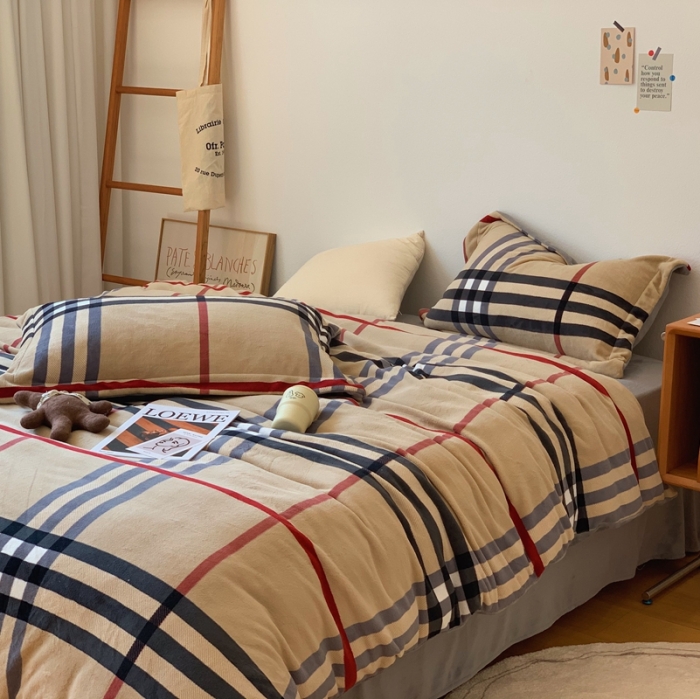 91家纺网 家纺一手货源 找家纺 时年家纺 2021新款牛奶绒印花系列四件套 生活派