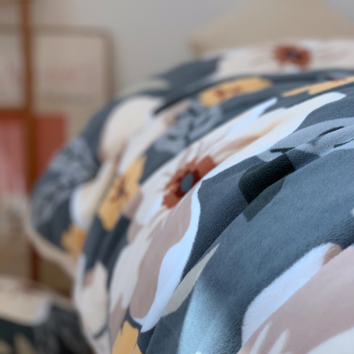 91家纺网 家纺一手货源 找家纺 时年家纺 2021新款牛奶绒印花系列四件套 向阳花开