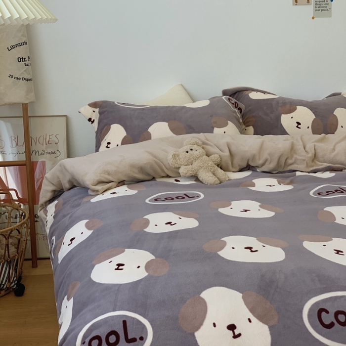 91家纺网 家纺一手货源 找家纺 时年家纺 2021新款牛奶绒印花系列四件套 酷酷狗咖