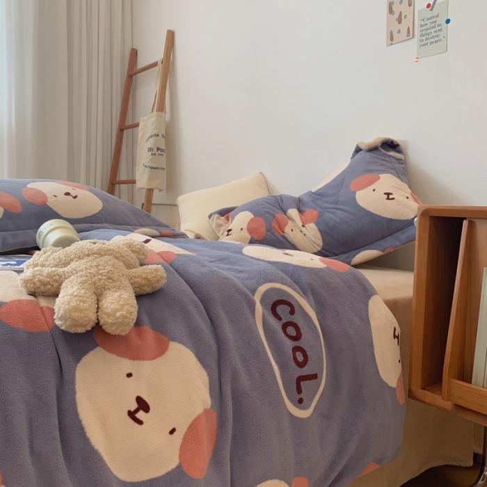 91家纺网 家纺一手货源 找家纺 时年家纺 2021新款牛奶绒印花系列四件套 酷酷狗蓝